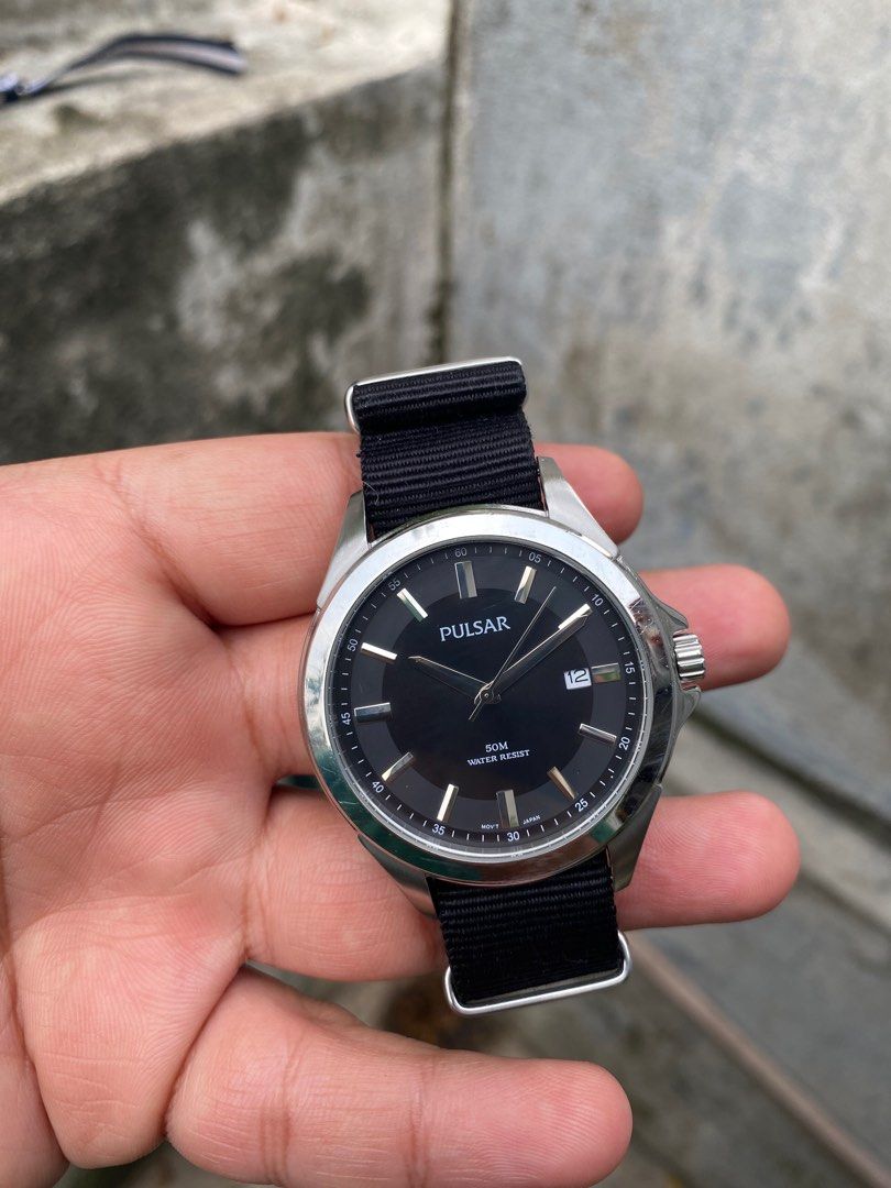 Pulsar analogue watch hot sale