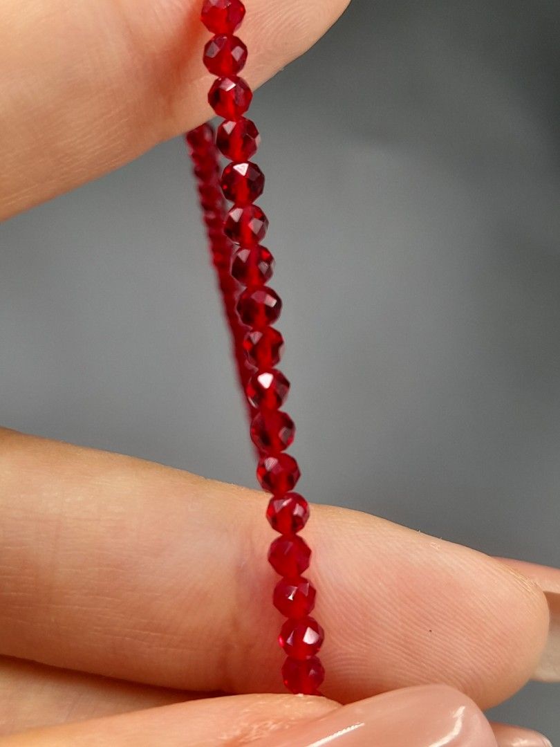 Red spinel top necklace