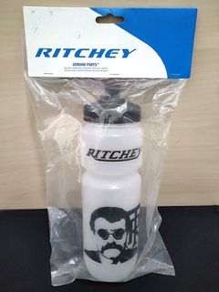 https://media.karousell.com/media/photos/products/2023/10/13/ritchey_with_tom_water_bottle__1697174463_65838b2d_progressive_thumbnail.jpg