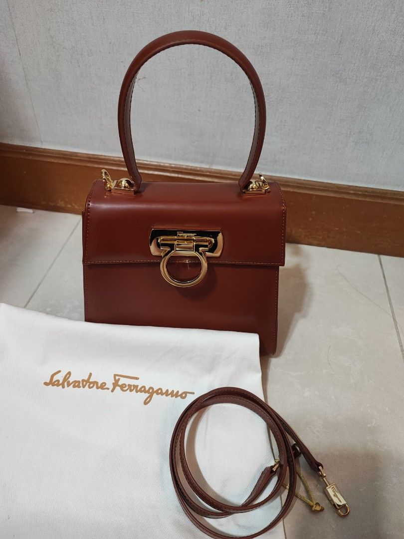 Salvatore ferragamo museum bag outlet