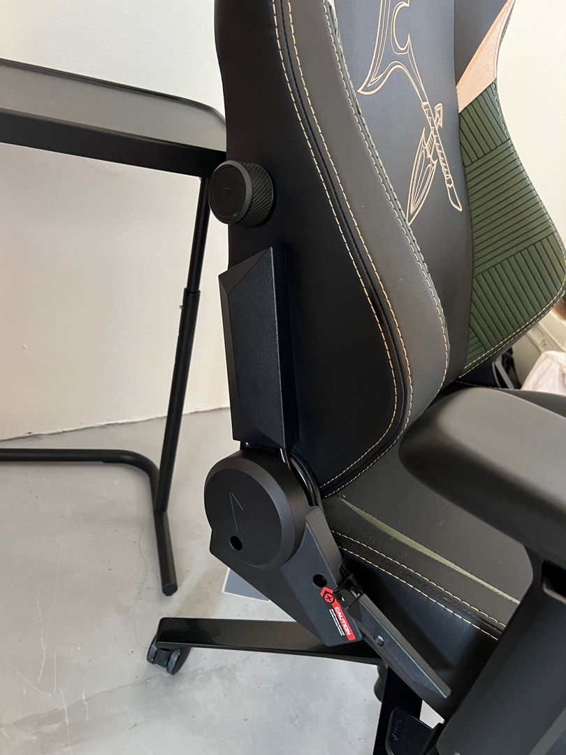Akali secret labs discount chair