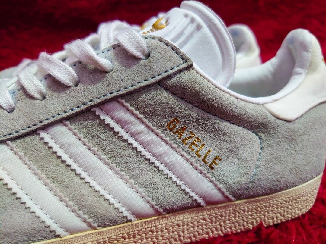 Sepatu Casual Adidas Gazelle OG light grey