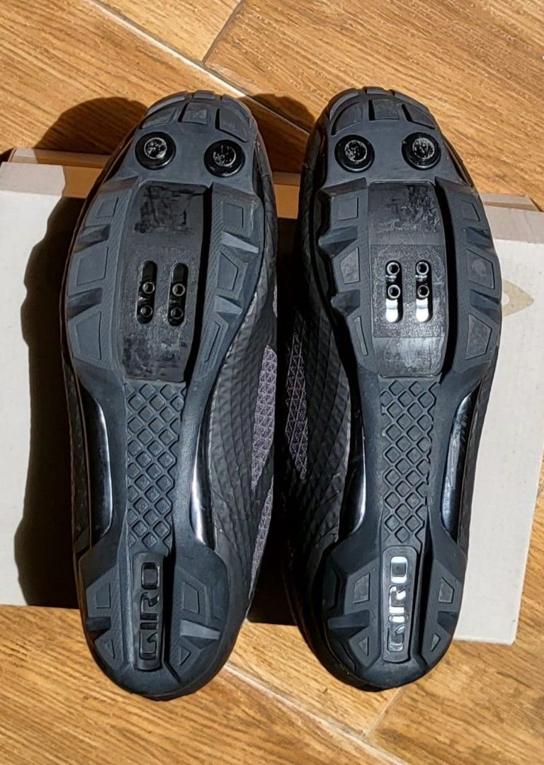 Sepatu discount cleat giro