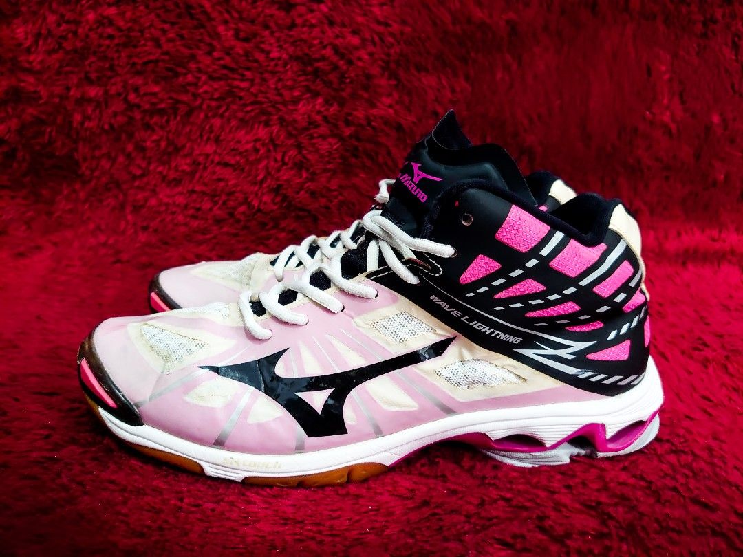 Harga sepatu mizuno deals wave lightning z