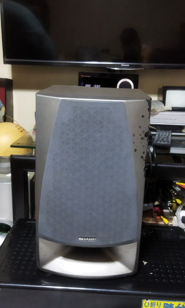 Sharp MD-X3 100W speaker (Category: Soundbars, Speakers & Amplifiers) located in Pasay City. Submitted by marineljapansurplus (Listing ID 1259795544, Image 1). Description: Basahin mo Muna Isang pirasong speaker (Walang kapartner) Tagalog na Po yan ha. SHARP SPEAKER Model: MD-X3 Impedance: 8 ohms 100W Dimension: 36cm x 21cm x 25cm Made in Malaysia Working. As is sa cosmetics Price: 700 Loc. Cabrera, Pasay City.
