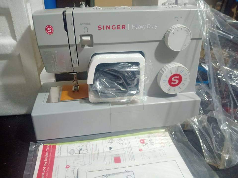Singer Heavy Duty 4423 Sewing Machine, Everything Else, Others on Carousell