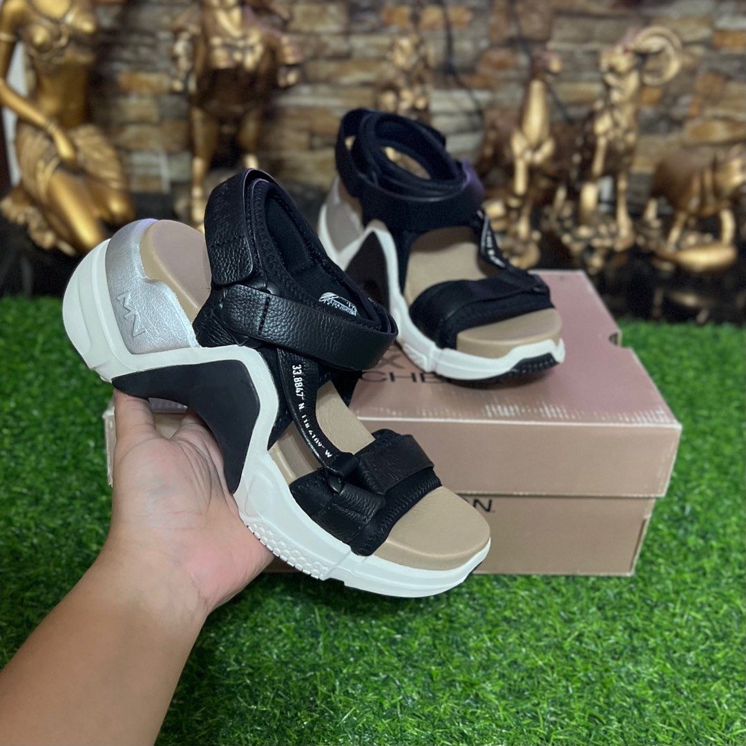 Naturalizer best sale neo sandal