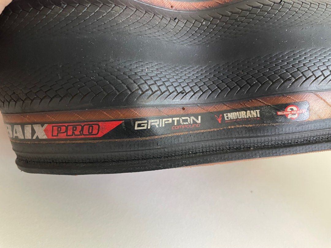 Specialized roubaix tubeless deals