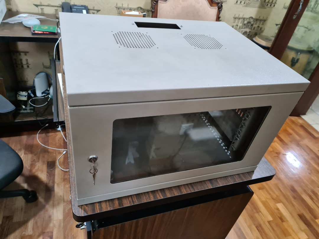 Sturdy Server Rack - 60cm x 45cm x 36cm W D H, Computers & Tech, Parts ...