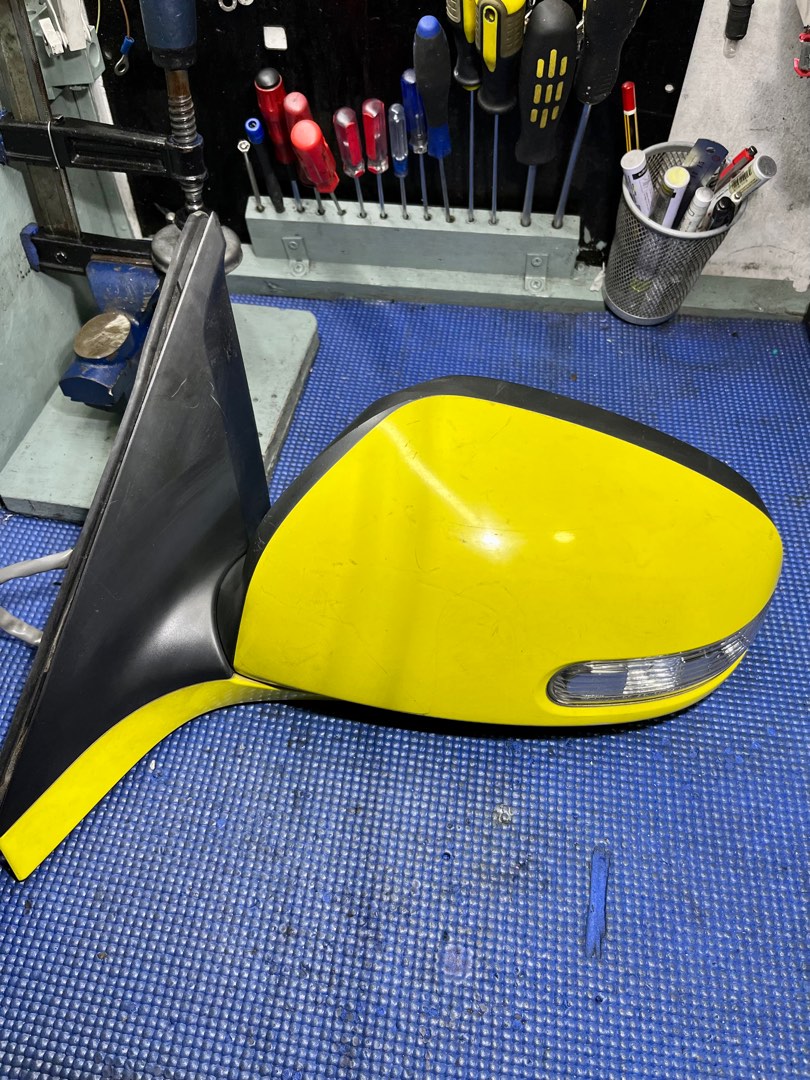 Suzuki Swift Sport Side mirror, Car Accessories, Accessories on Carousell