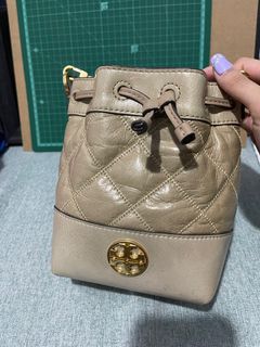 （分類：）位於 。 由 gladys_lty 提交（商品編號 1259788966，圖片 1）。簡介： 。
