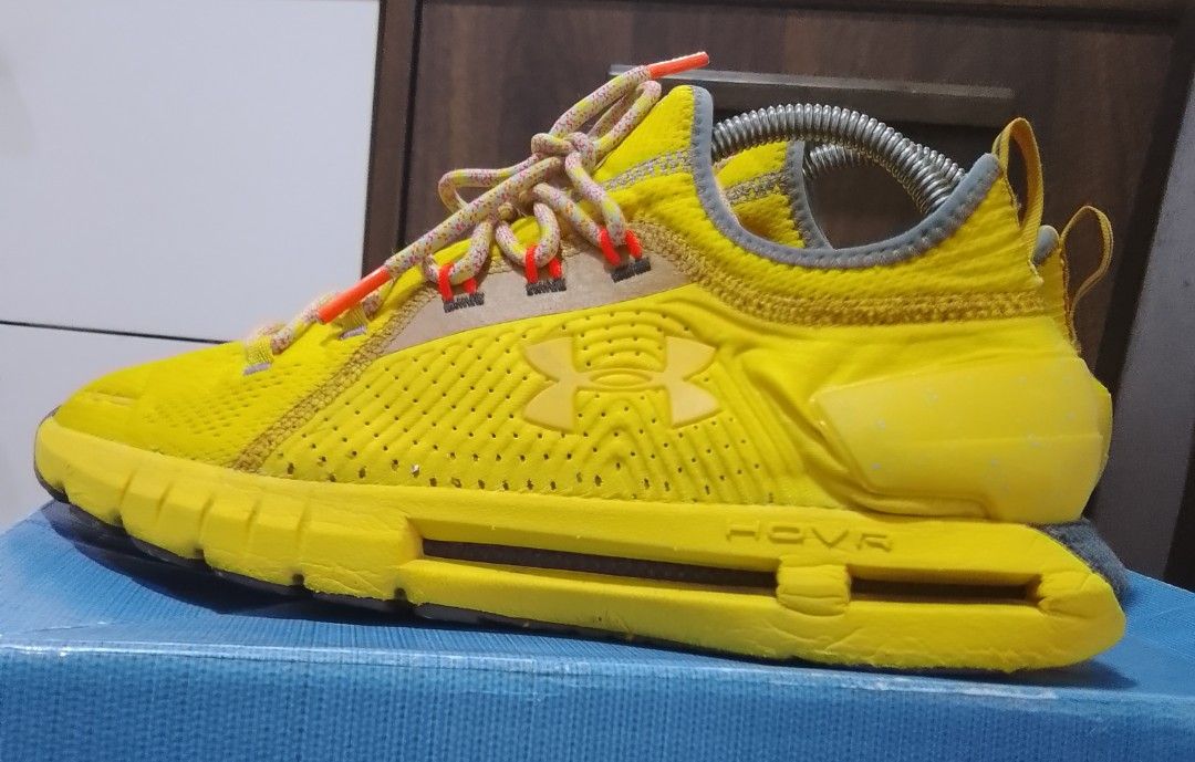 Under armour discount hovr phantom yellow
