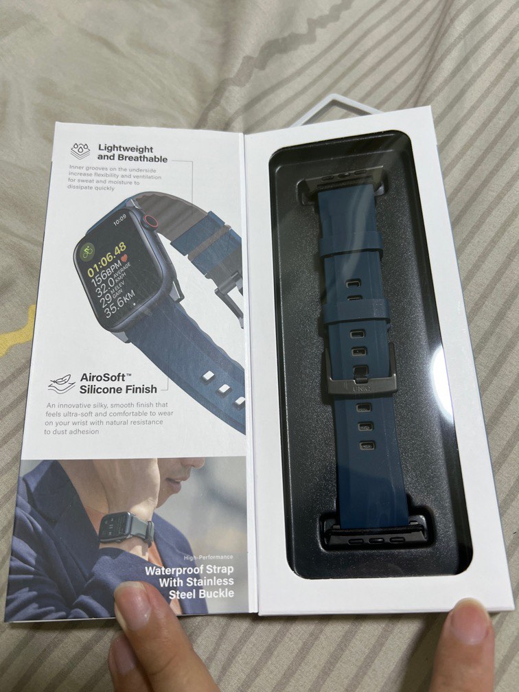 Uniq Linus Apple Watch Silicone Strap, Mobile Phones & Gadgets