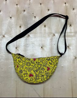(Category: ) located in . Submitted by silhouettes_closet (Listing ID 1259861330, Image 1). Description: .