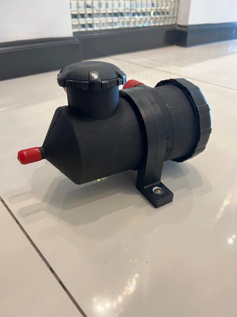 Universal proVent 200 Oil Separator catch can for SUV (Category: Other Automotive Parts and Accessories) located in Mandaluyong City. Submitted by marryyyyyyyyyyyyyyyy (Listing ID 1259839453, Image 1). Description: Rfs: bought the wrong size Only for SUV.