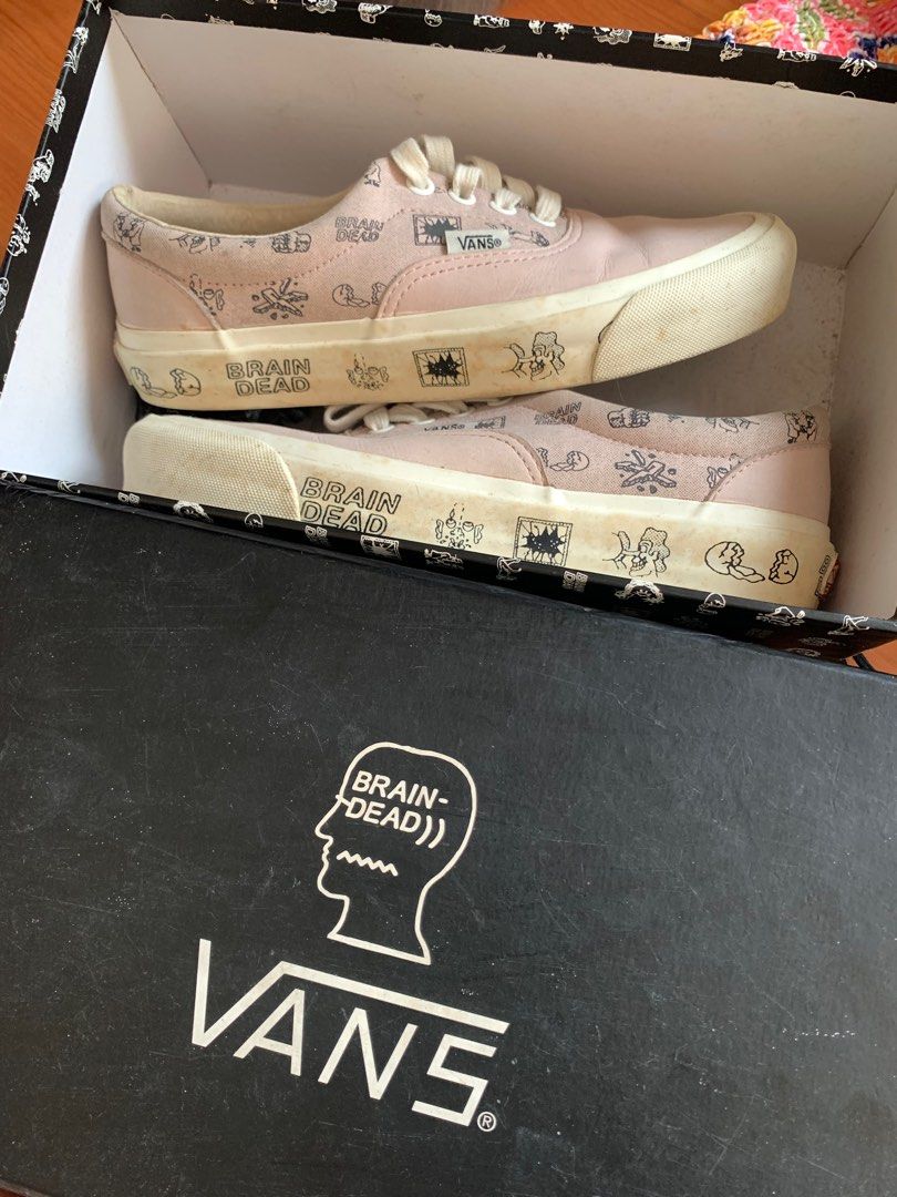 Vans x Brain Dead (Category: Sneakers) located in Dasmarinas. Submitted by samthingtowear (Listing ID 1259859406, Image 2). Description: Vans x Brain Dead Collab Comes with 3 sets of shoe laces Limited Edition Size 6 .