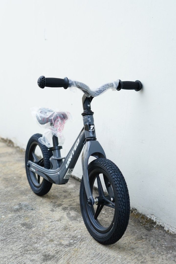 Azai balance best sale bike