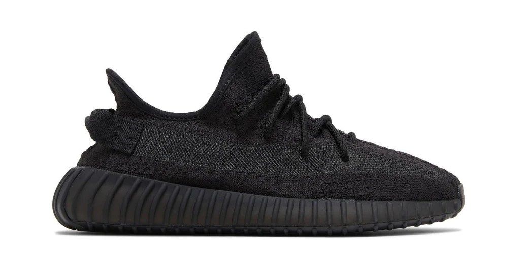 YEEZY 350 ONYX Men s Fashion Footwear Sneakers on Carousell
