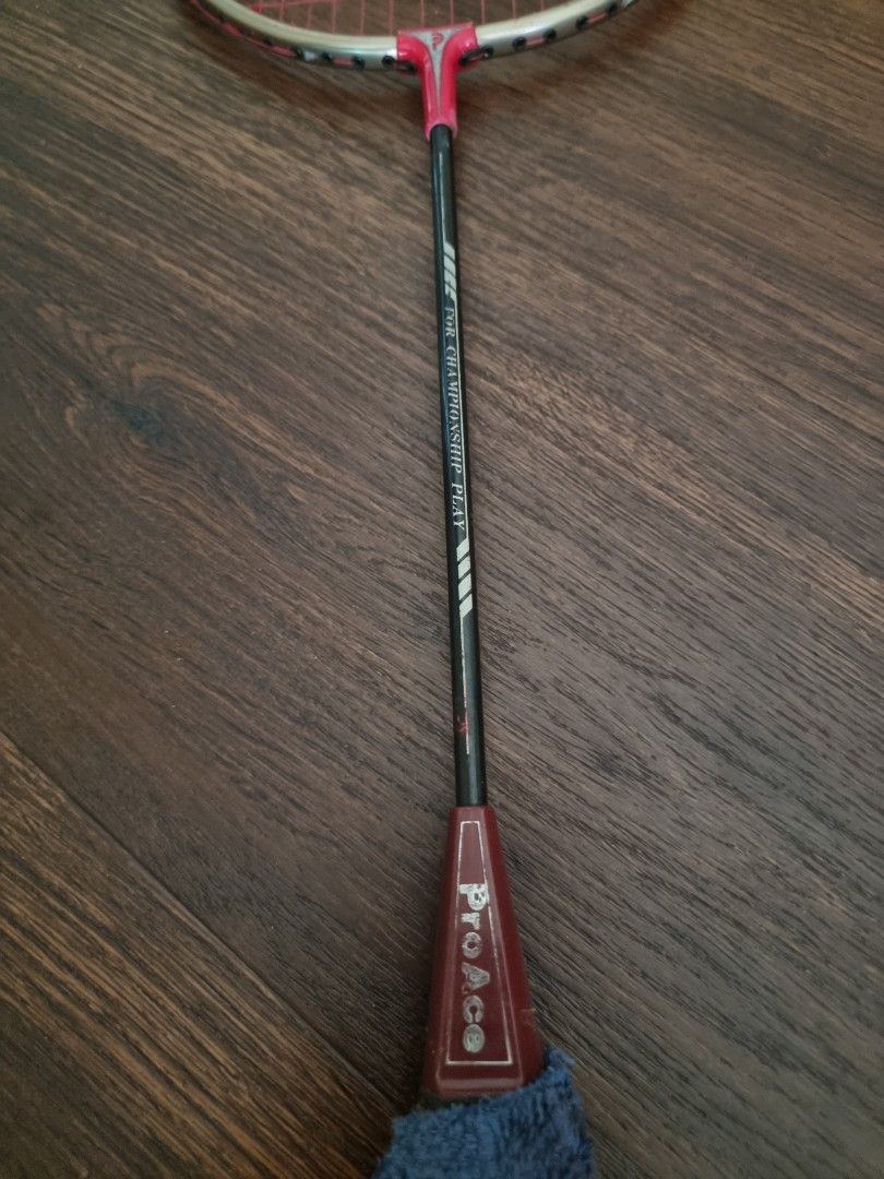 Yonex Badminton / tennis extender/ tennis bag Rackets, Sports Equipment ...