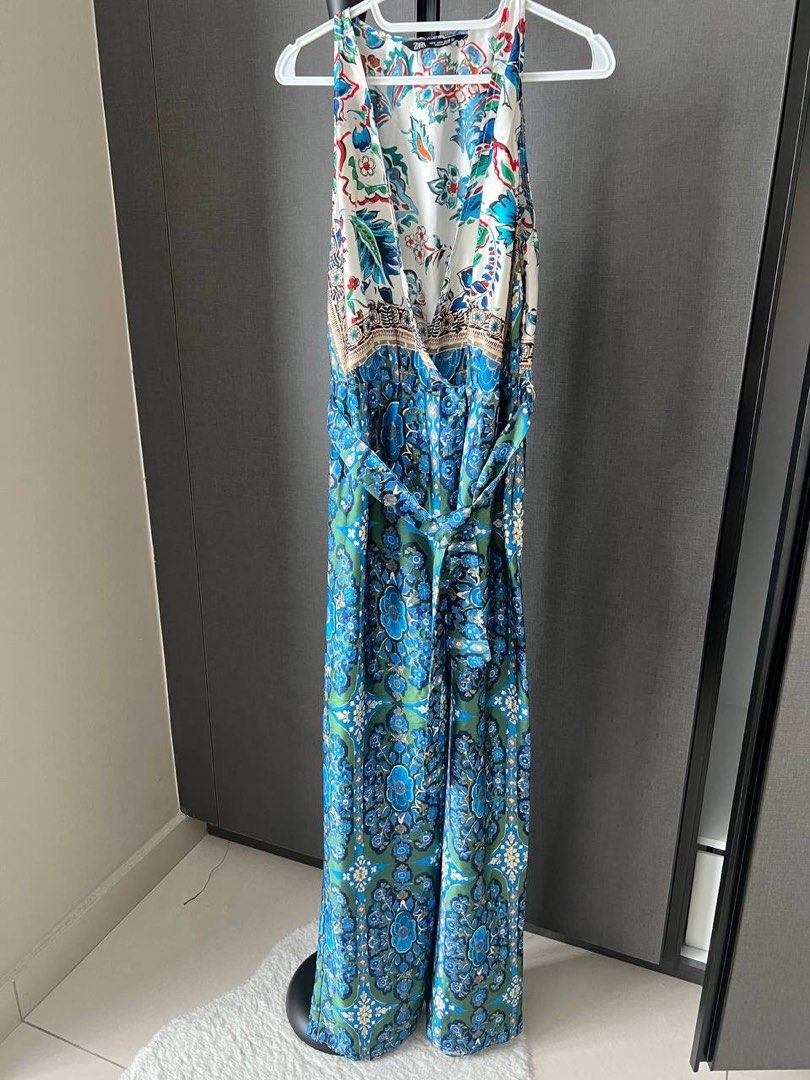 Zara Jumpsuit, Women's Fashion, Activewear on Carousell