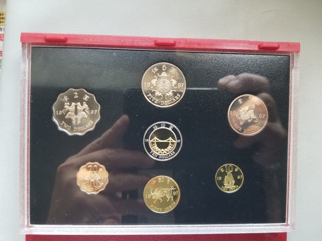 精裝1997年香港回歸紀念硬幣套裝一套, 興趣及遊戲, 收藏品及紀念品, 錢幣- Carousell