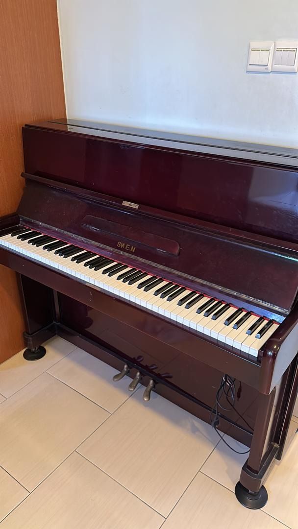 2nd hand hot sale upright piano