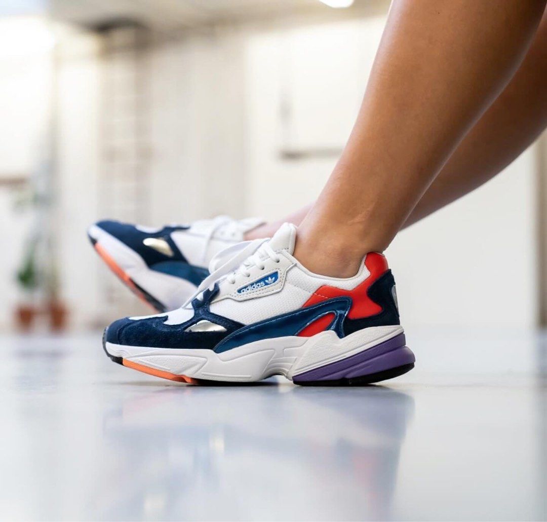 Adidas clearance falcon 40