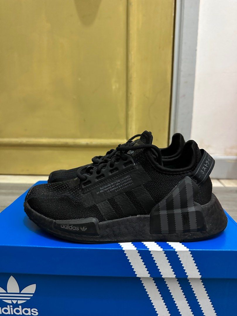 Womens nmd r1 v2 best sale