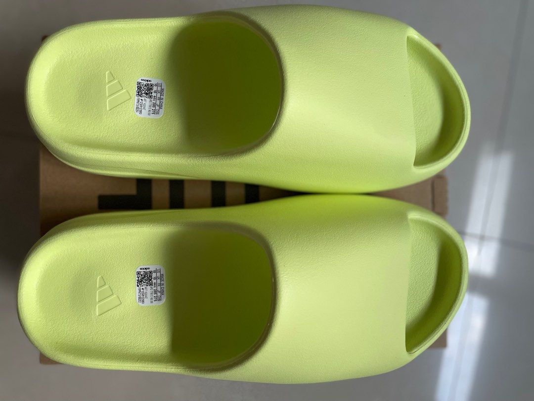 Adidas yeezy green glow sales