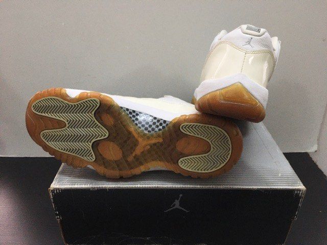 Air Jordan 11 low Zen