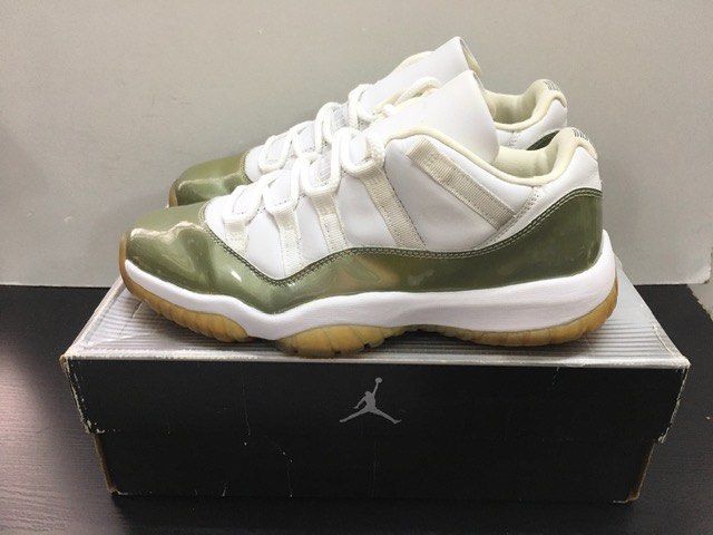 Jordan 11 online green and gold