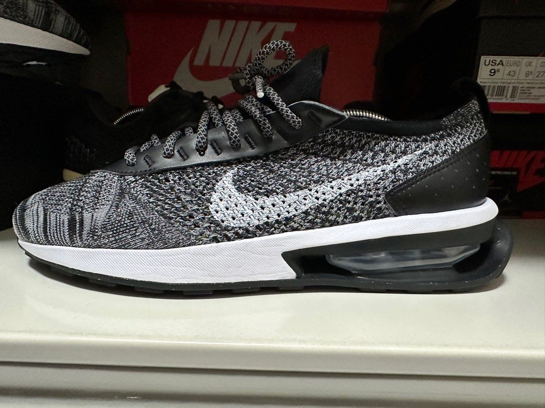 Nike 27 flyknit oreo online
