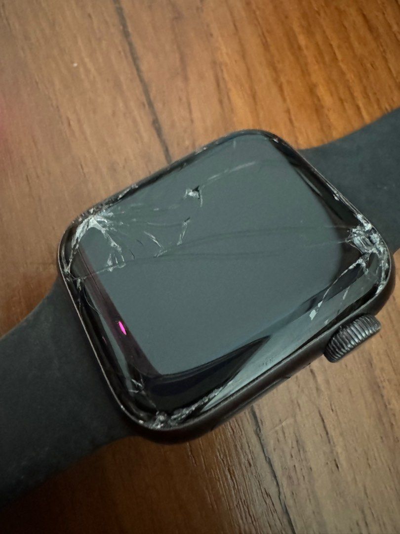 Cracked apple watch series 4 sales