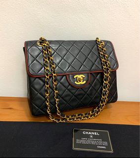 Vintage Chanel Shopping Bag in Brown Fabric — singulié