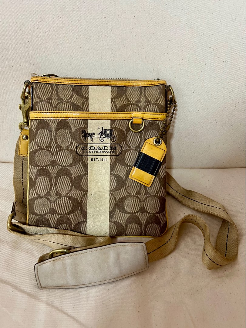 Authentic coach shop crossbody bag