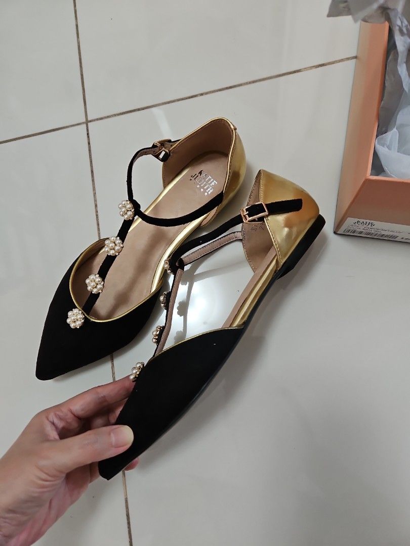 Gold pearl sandals outlet