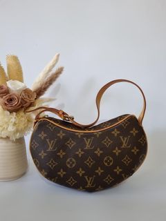 Rank AB ｜LV Monogram Pochette Croissant MM Shoulder Bag｜23101307 – BRAND GET