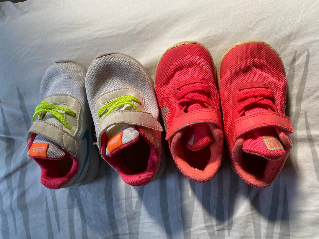 Size 1 store nike baby shoes