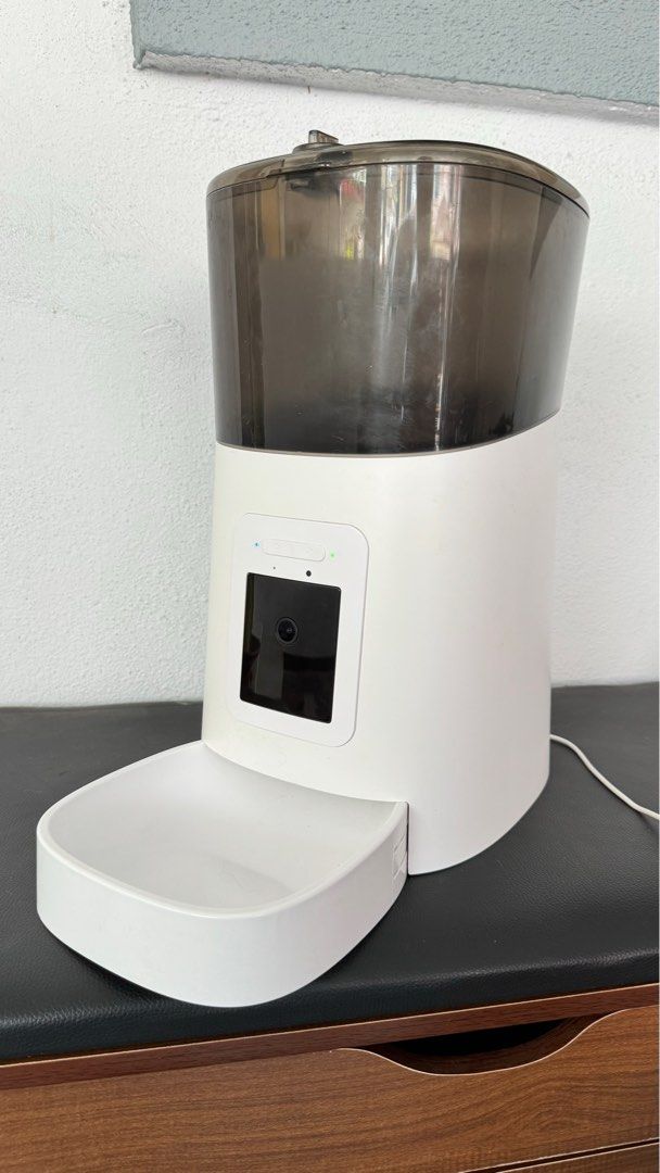Automatic Pet Feeder Pets 6L with camera / Bekas Makanan Kucing