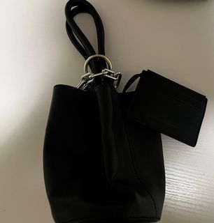 （分類：）位於 。 由 carouvic 提交（商品編號 1260061634，圖片 1）。簡介： 。