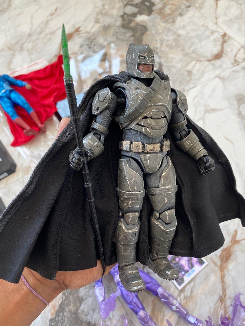 Beast kingdom armored batman