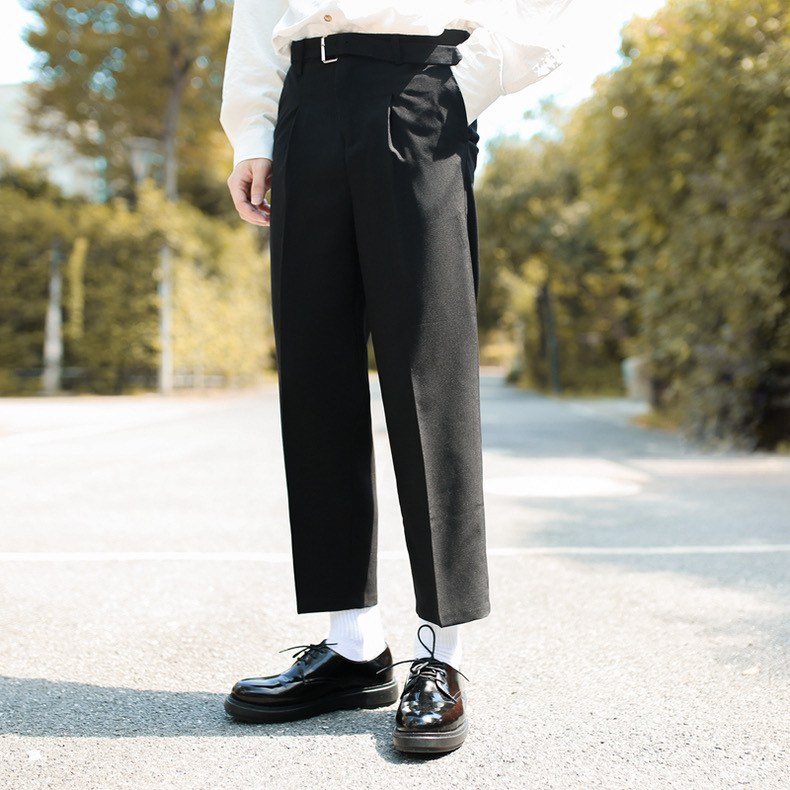 Black Cropped Trousers with Belt, Men's Fashion, Bottoms, Trousers on  Carousell