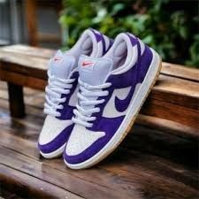 BNDS Dunk Low SB ISO Purple SuedeUS9. 5 and US10