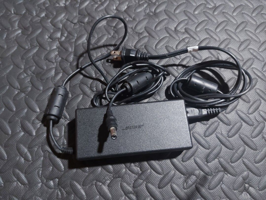 Bose Power Adpator 24V, 3.5 A (Category: Chargers) located in Mandaluyong City. Submitted by mrbong0618 (Listing ID 1260042589, Image 3). Description: Bose Power Adaptor 24V 3.5A.