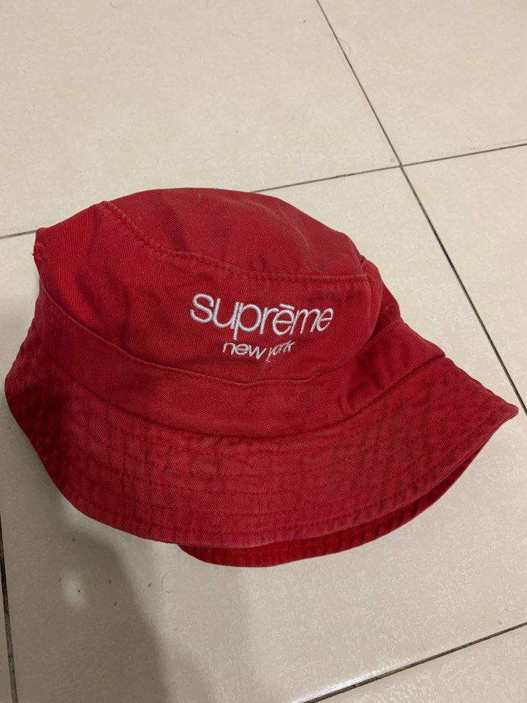 Supreme red hotsell bucket hat