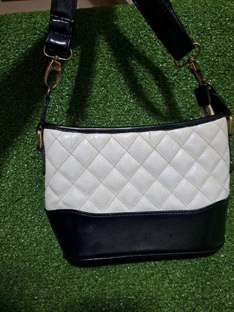 Chanel gabrielle (Category: Luxury Bags & Wallets) located in Lemery. Submitted by venus23 (Listing ID 1260092787, Image 2). Description: with holo sticker,project bag,bwal s mselan.replcement n strap.