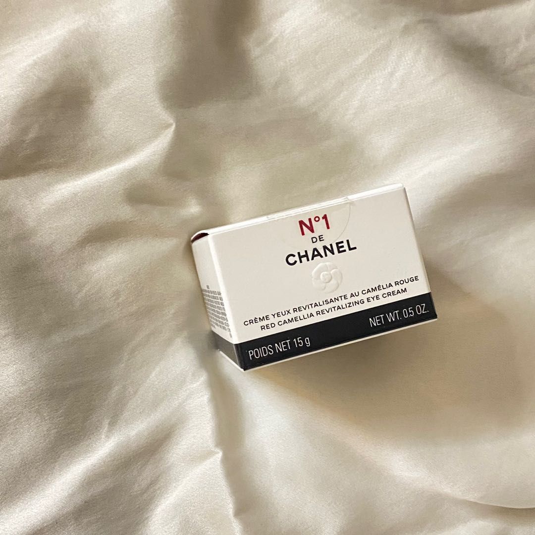 CHANEL 一號紅山茶花眼霜15g N1 DE CHANEL, 美容＆化妝品, 健康及美容- 眼部護理- Carousell