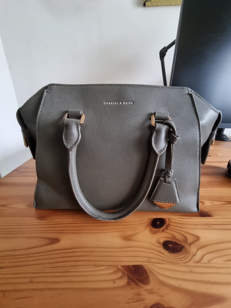 Charles & Keith Crossbody Bag with Chain Strap in Olive-Blue