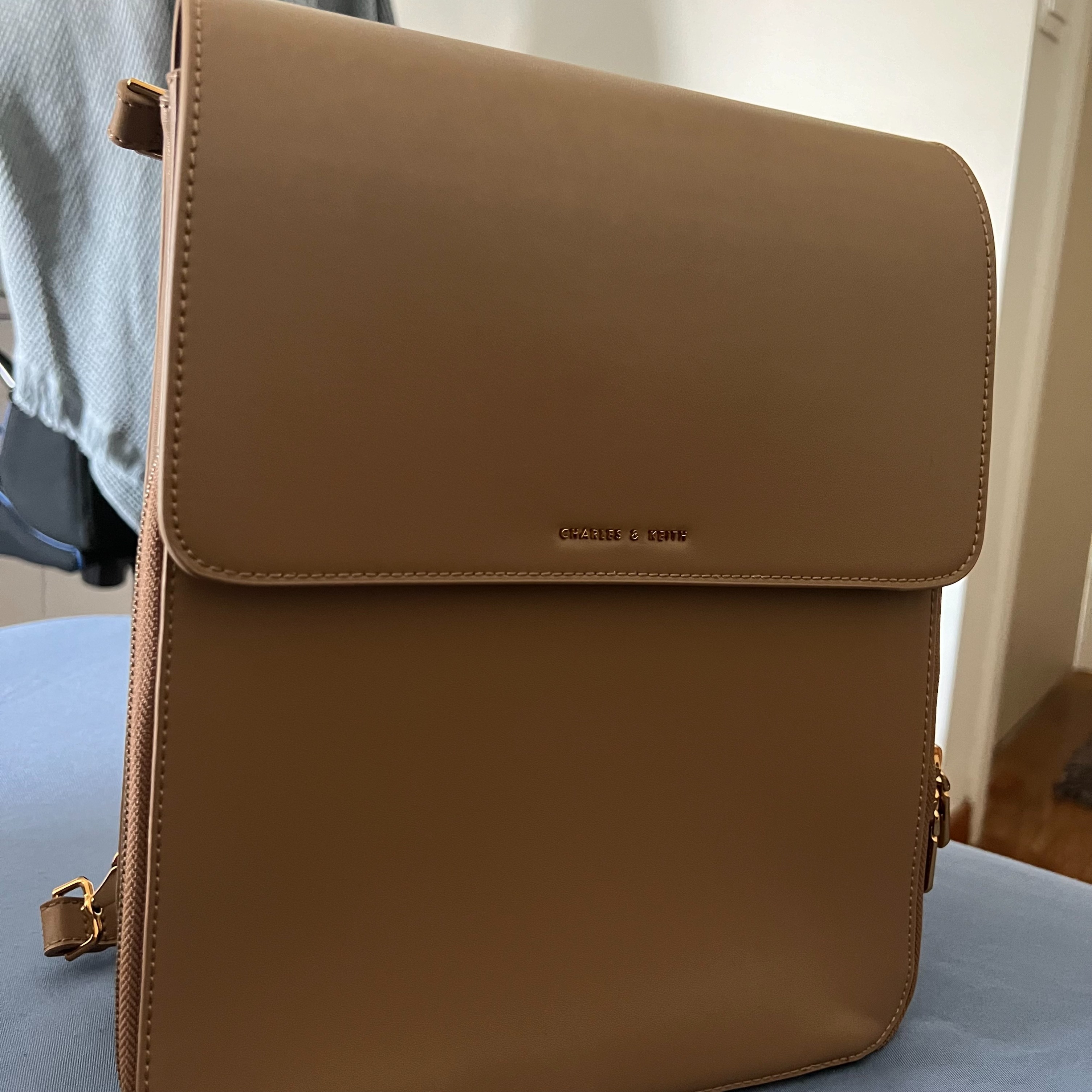 Charles and keith front flap backpack clearance
