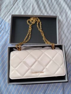 (Category: ) located in . Submitted by prettygang (Listing ID 1259943387, Image 1). Description: .